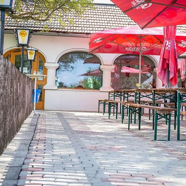 Gasthaus zur Tenne – schattige Terrasse